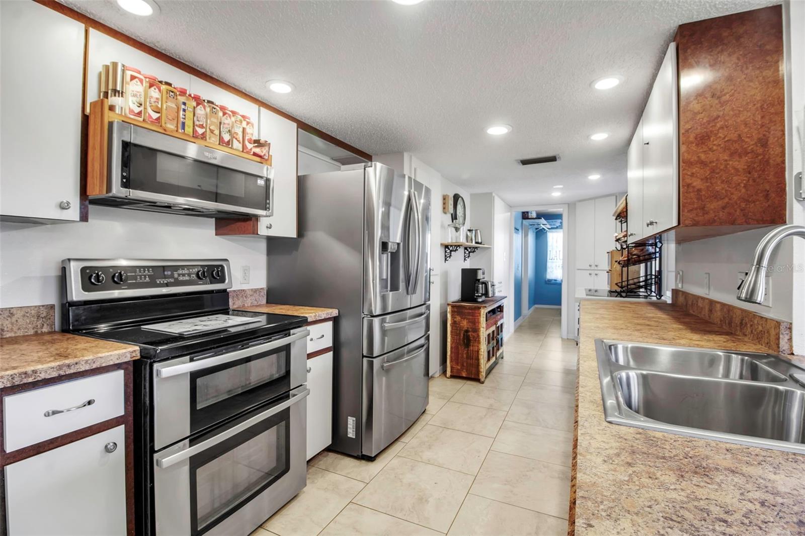 9011 HILOLO LN, VENICE, FL, 34293