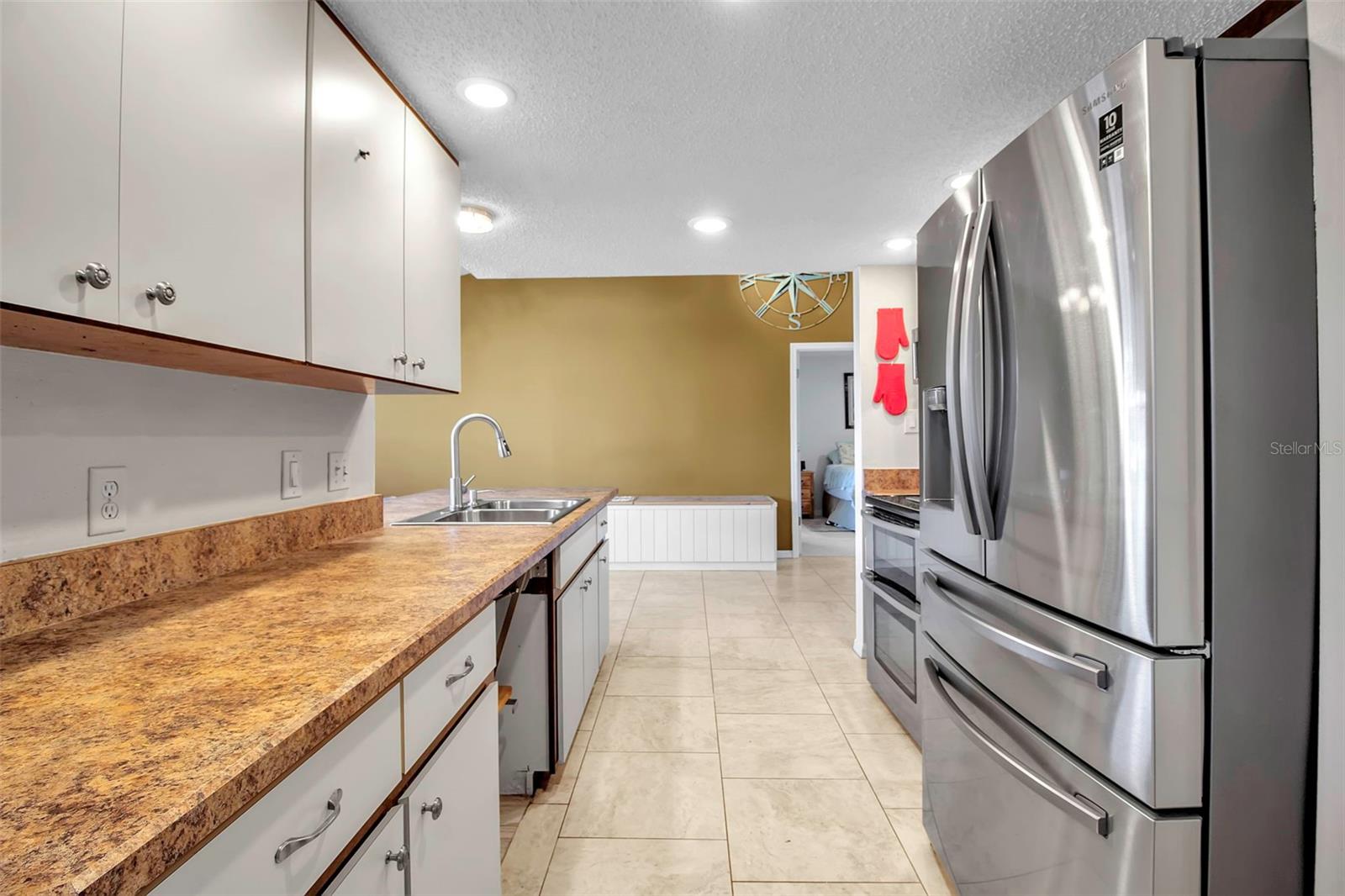 9011 HILOLO LN, VENICE, FL, 34293