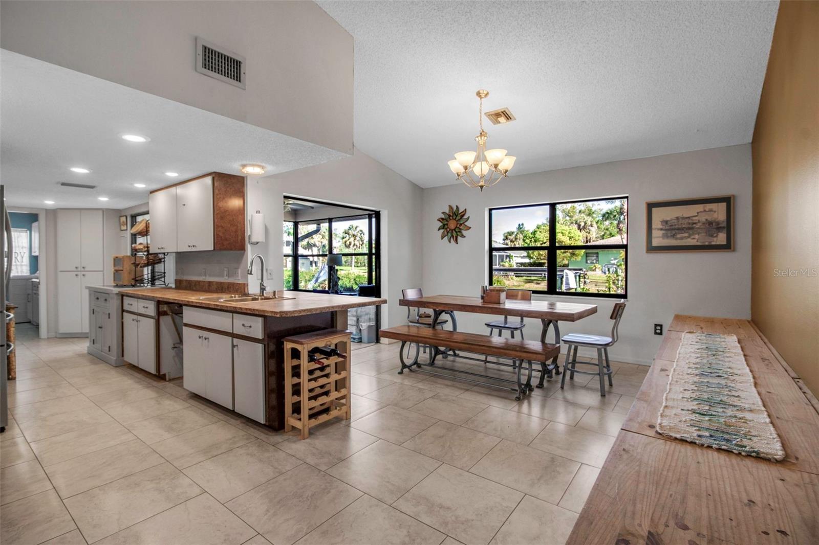 9011 HILOLO LN, VENICE, FL, 34293