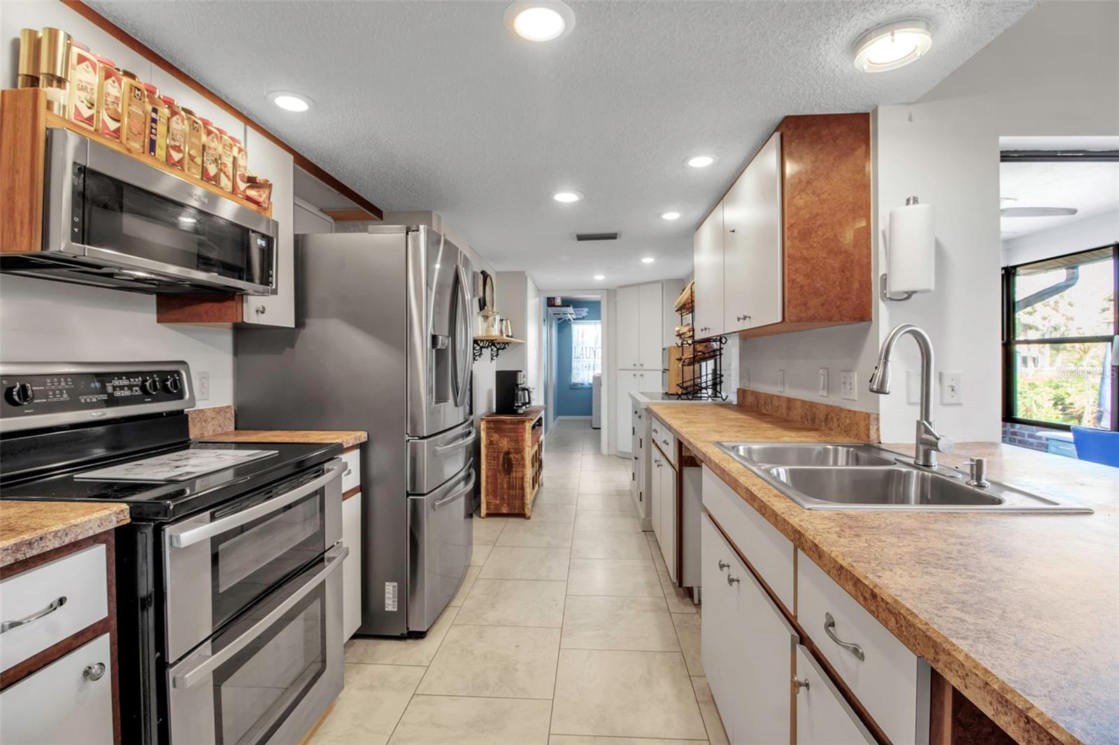 9011 HILOLO LN, VENICE, FL, 34293