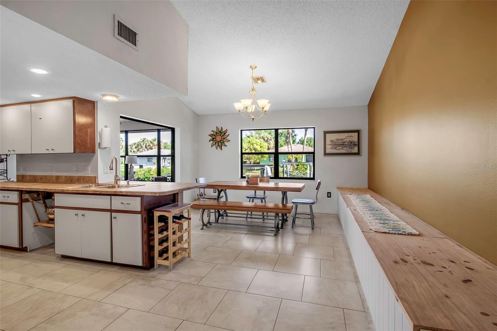 9011 HILOLO LN, VENICE, FL, 34293