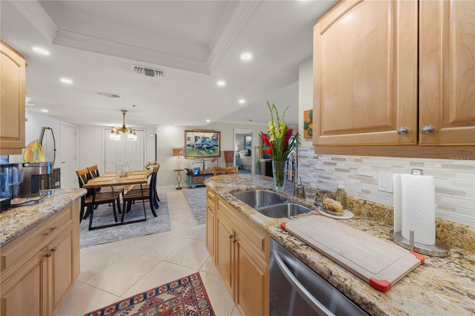 101 SUNSET DR #102, SARASOTA, FL, 34236