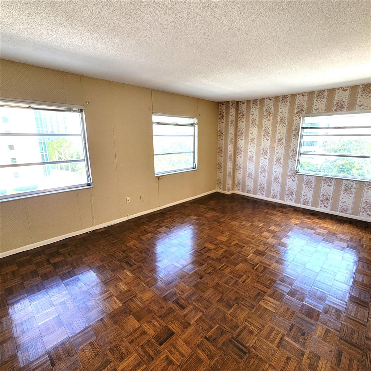 435 S GULFSTREAM AVE #605, SARASOTA, FL, 34236