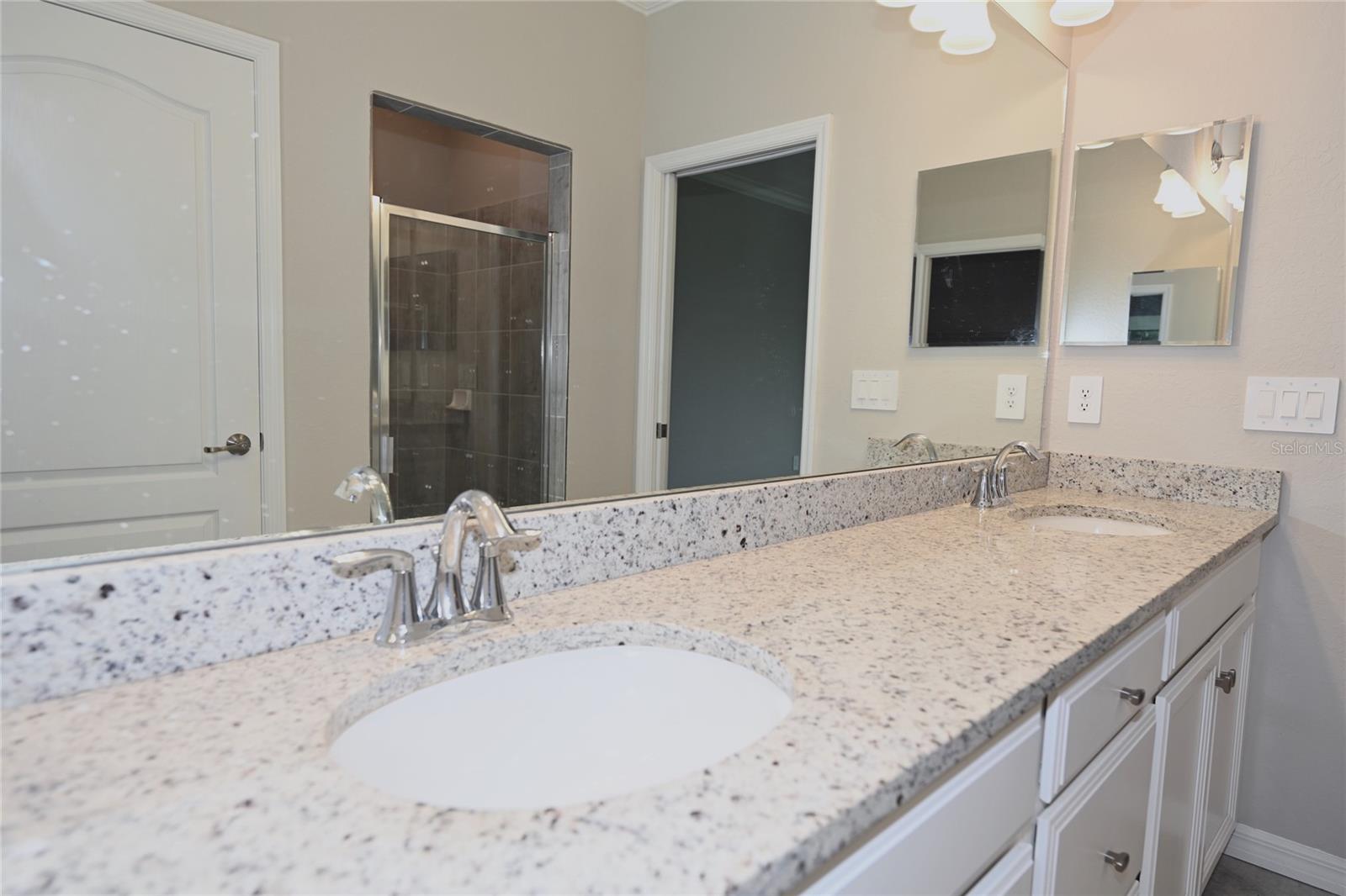 11705 BLUEBIRD PL, LAKEWOOD RANCH, FL, 34211