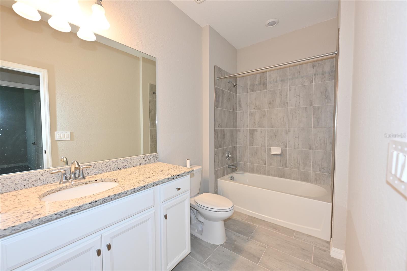 11705 BLUEBIRD PL, LAKEWOOD RANCH, FL, 34211