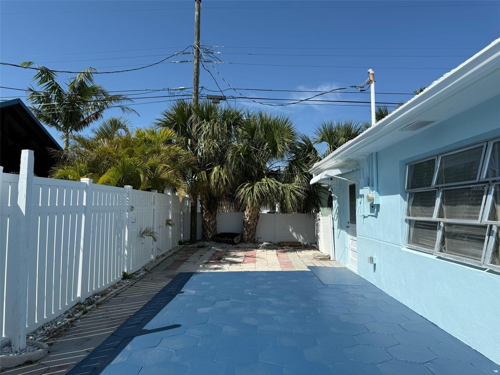 195 45TH AVE, ST PETE BEACH, FL, 33706