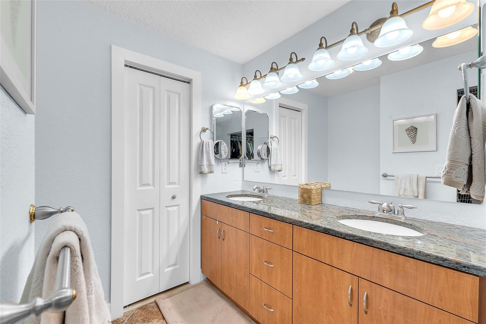 1012 SPINDLE PALM WAY, APOLLO BEACH, FL, 33572