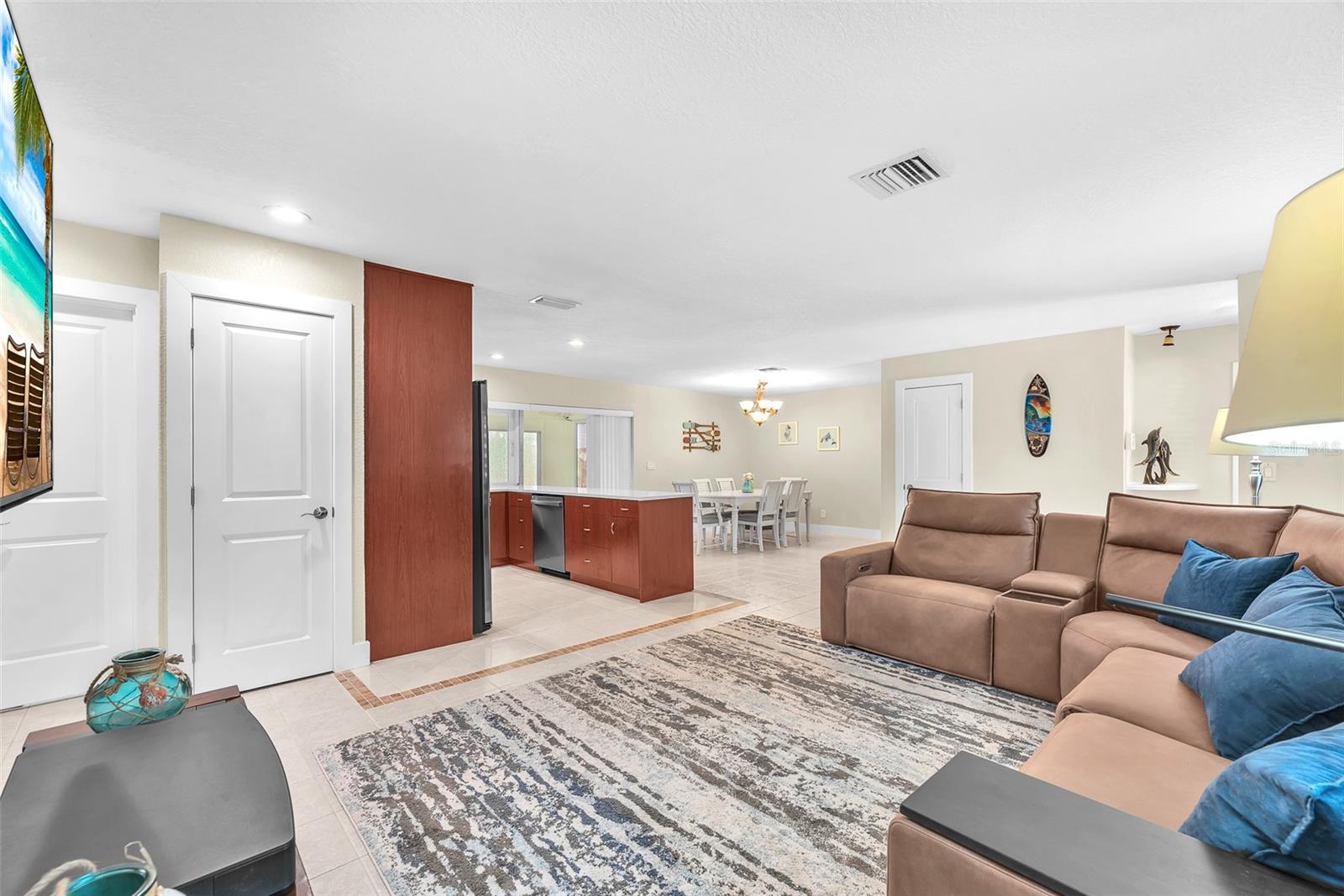 1012 SPINDLE PALM WAY, APOLLO BEACH, FL, 33572