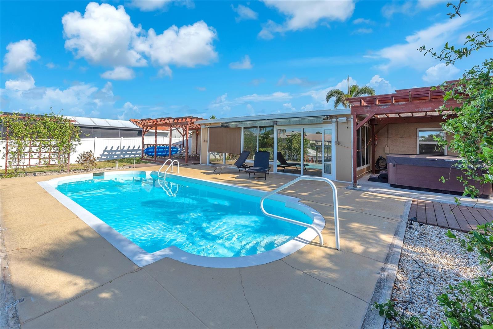 1012 SPINDLE PALM WAY, APOLLO BEACH, FL, 33572