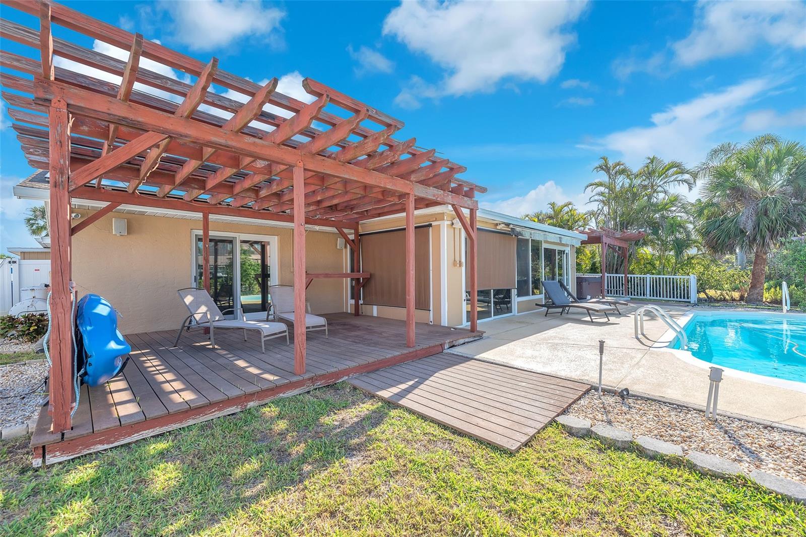 1012 SPINDLE PALM WAY, APOLLO BEACH, FL, 33572