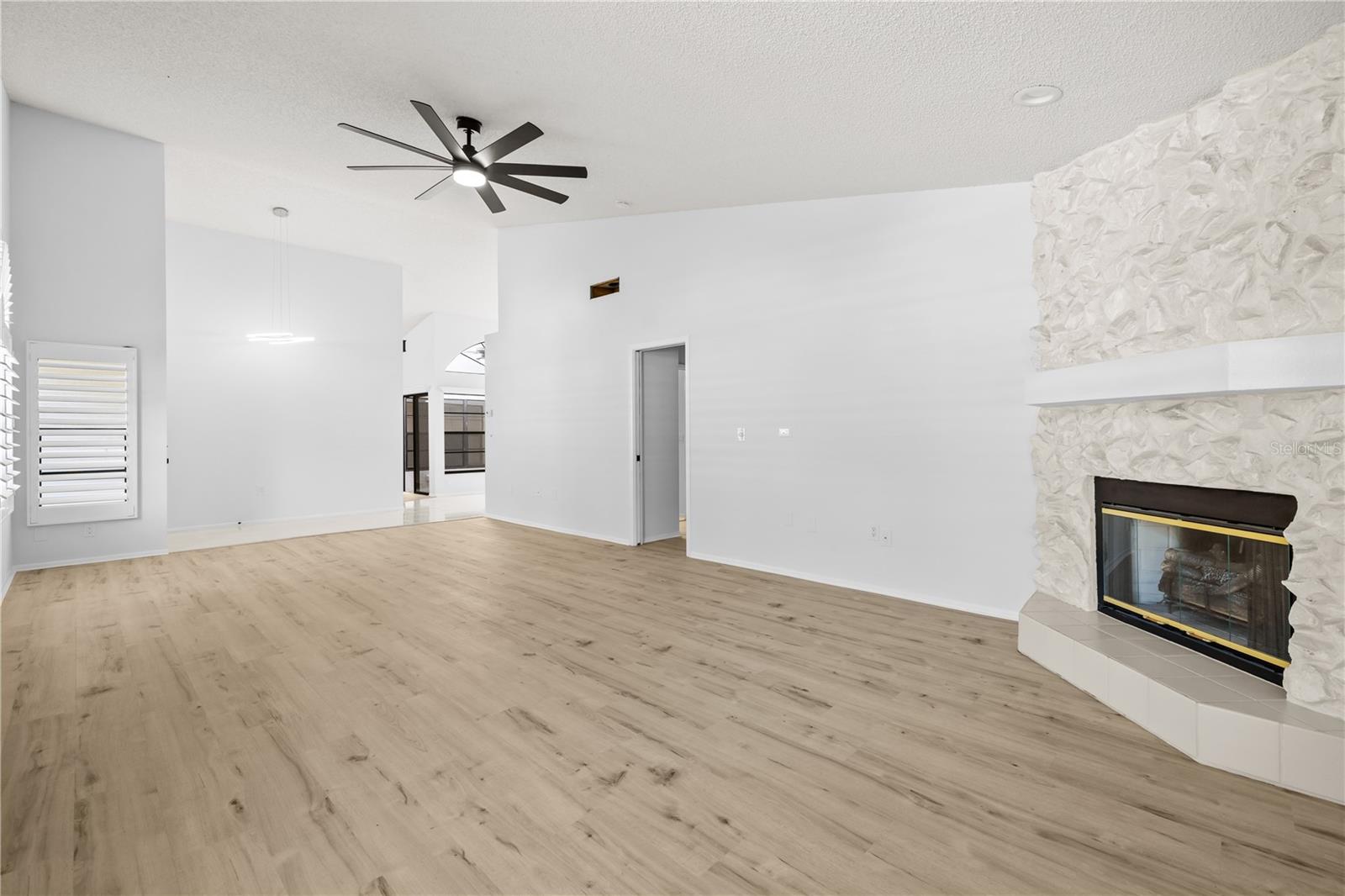 5482 SALEM SQUARE DR N, PALM HARBOR, FL, 34685