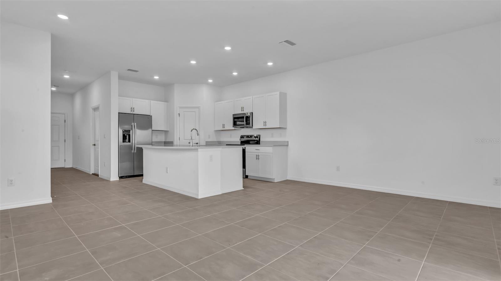 2205 HALLIER CV, WESLEY CHAPEL, FL, 33543
