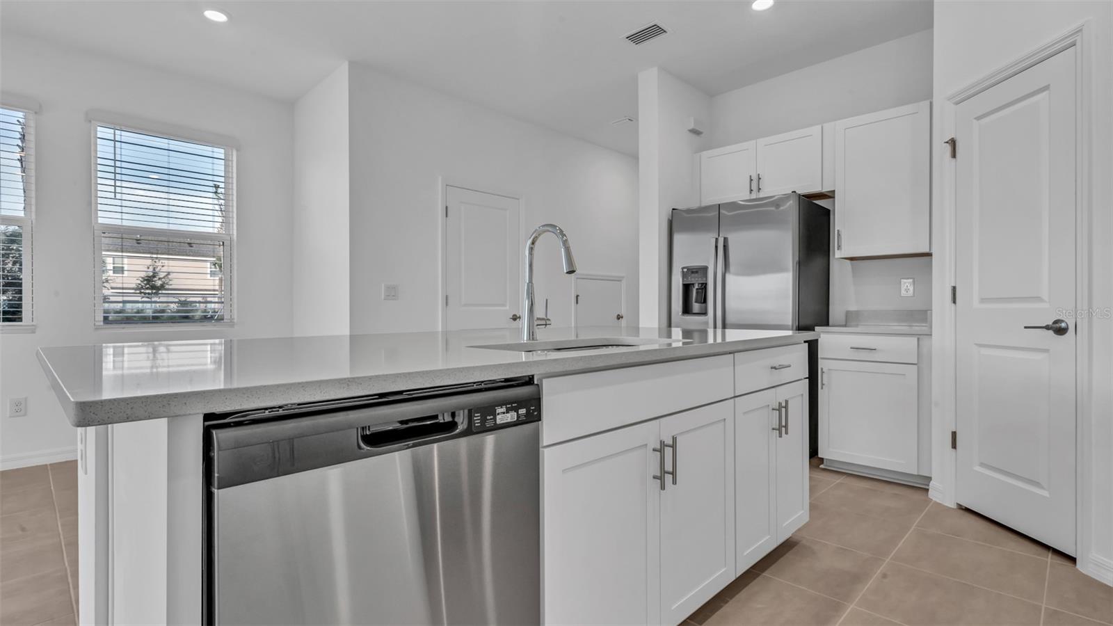 2205 HALLIER CV, WESLEY CHAPEL, FL, 33543
