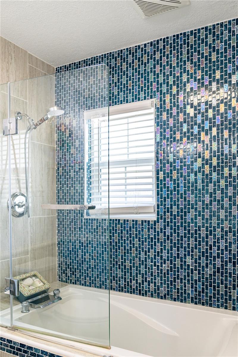624 JAMAICA CIR E, APOLLO BEACH, FL, 33572