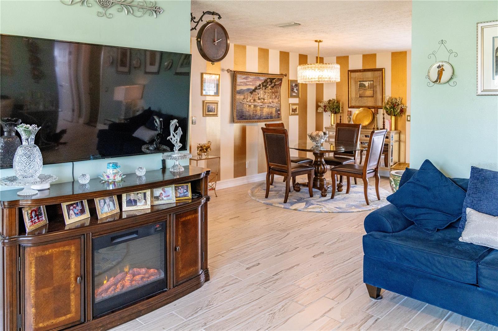 624 JAMAICA CIR E, APOLLO BEACH, FL, 33572