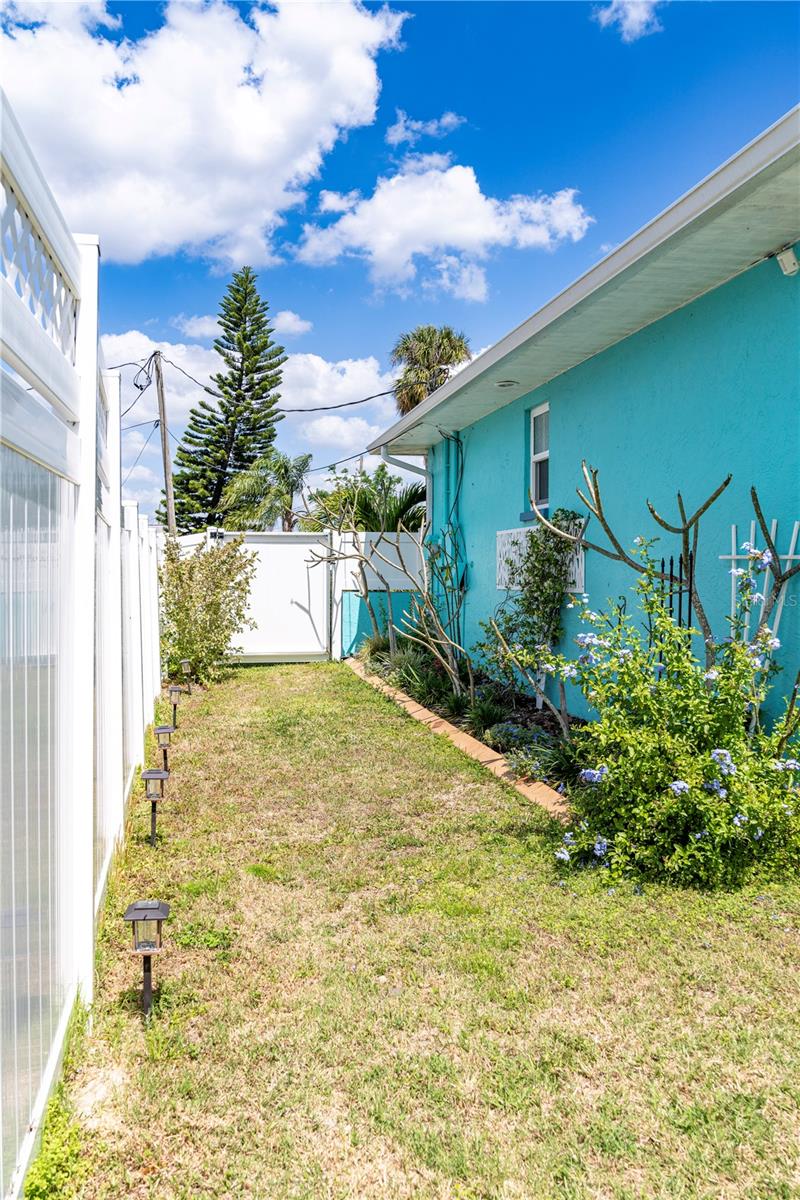624 JAMAICA CIR E, APOLLO BEACH, FL, 33572