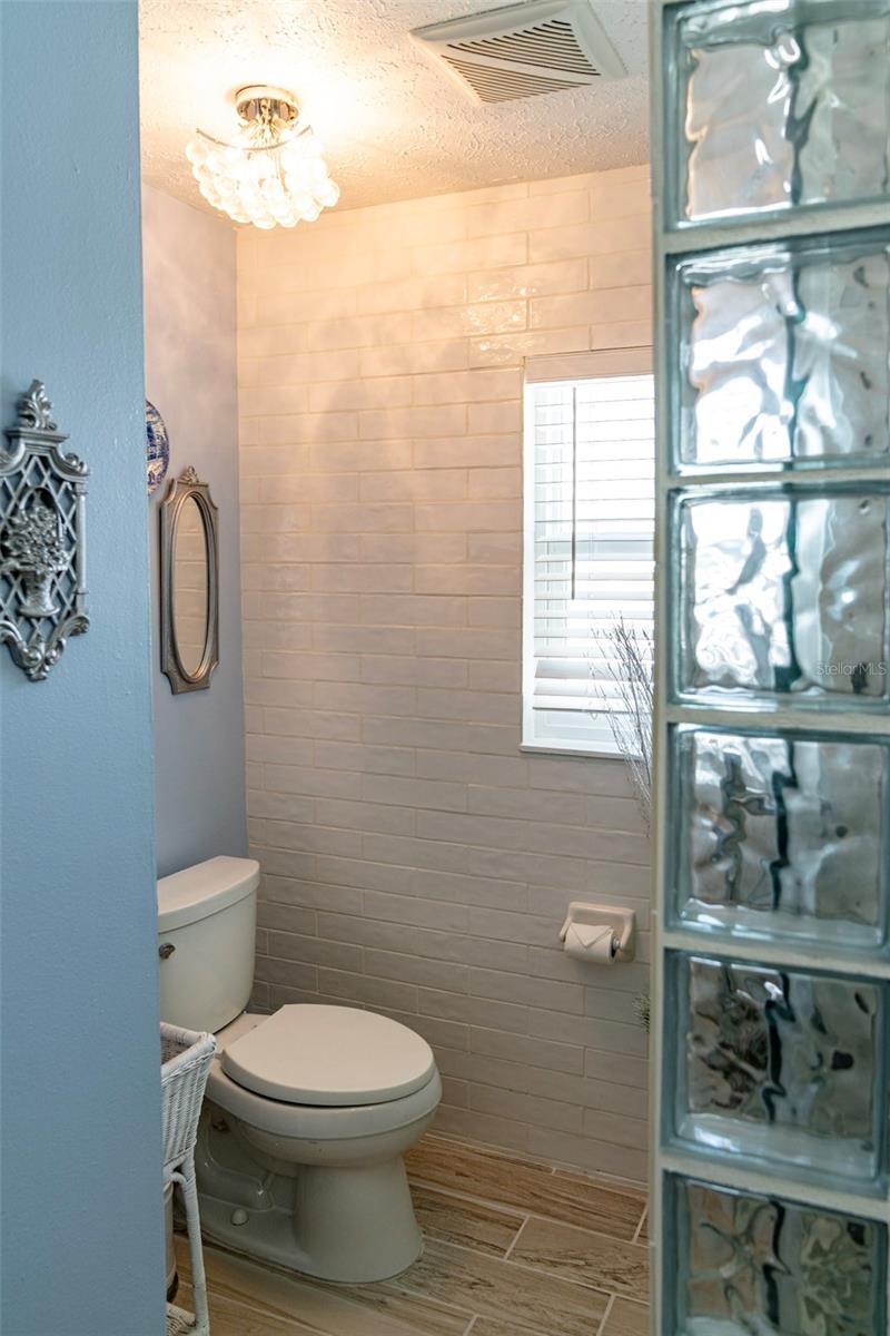 624 JAMAICA CIR E, APOLLO BEACH, FL, 33572