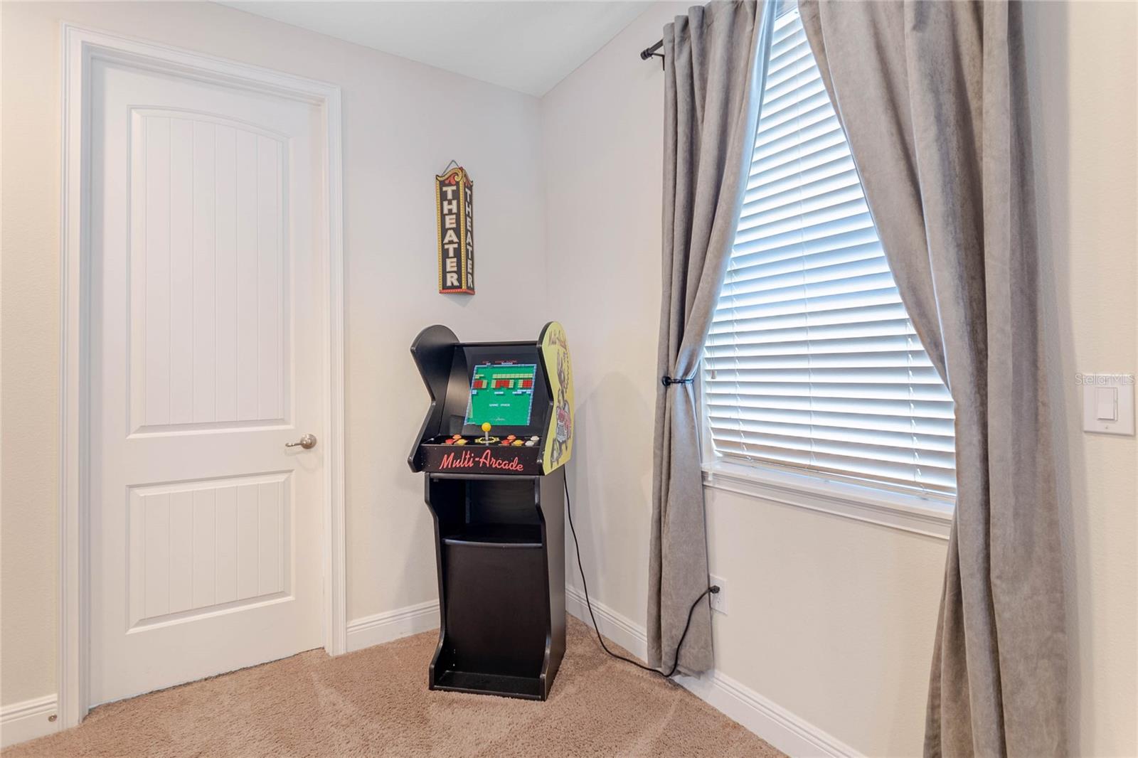 321 FALLS DR, KISSIMMEE, FL, 34747