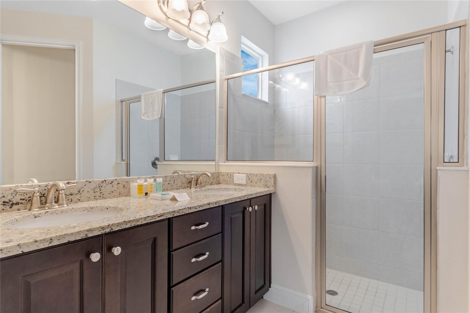 321 FALLS DR, KISSIMMEE, FL, 34747