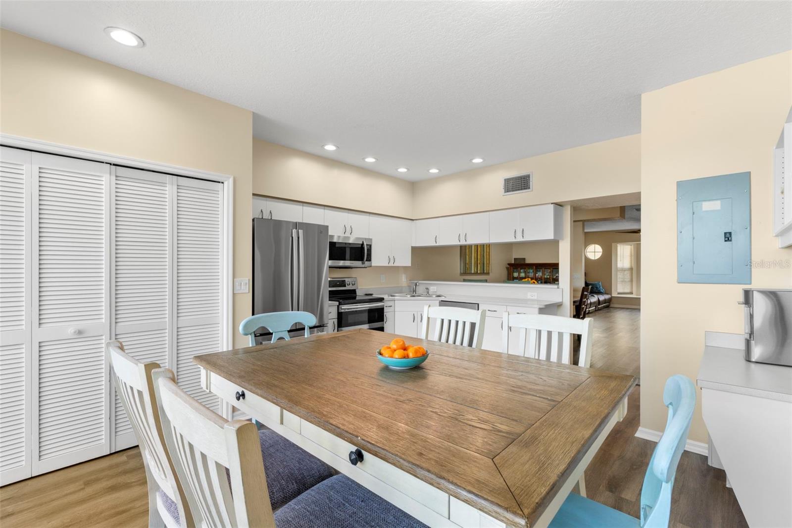 2782 COUNTRYSIDE BLVD #2, CLEARWATER, FL, 33761