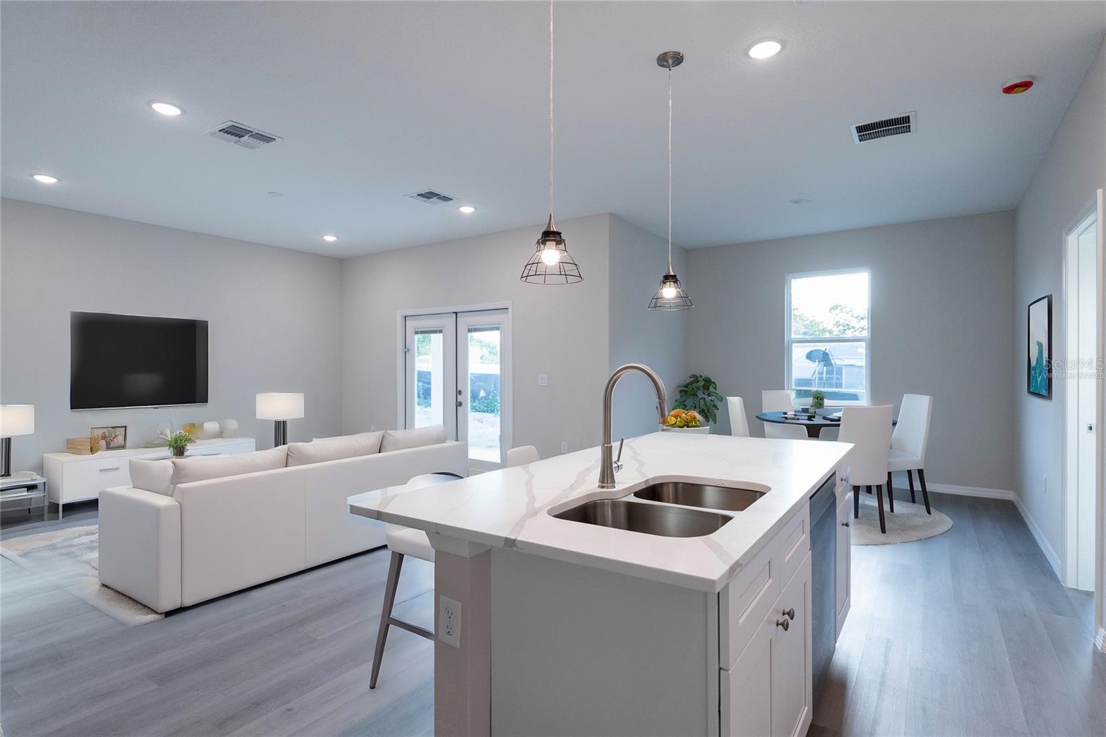 170 BLAINE ST, EUSTIS, FL, 32726