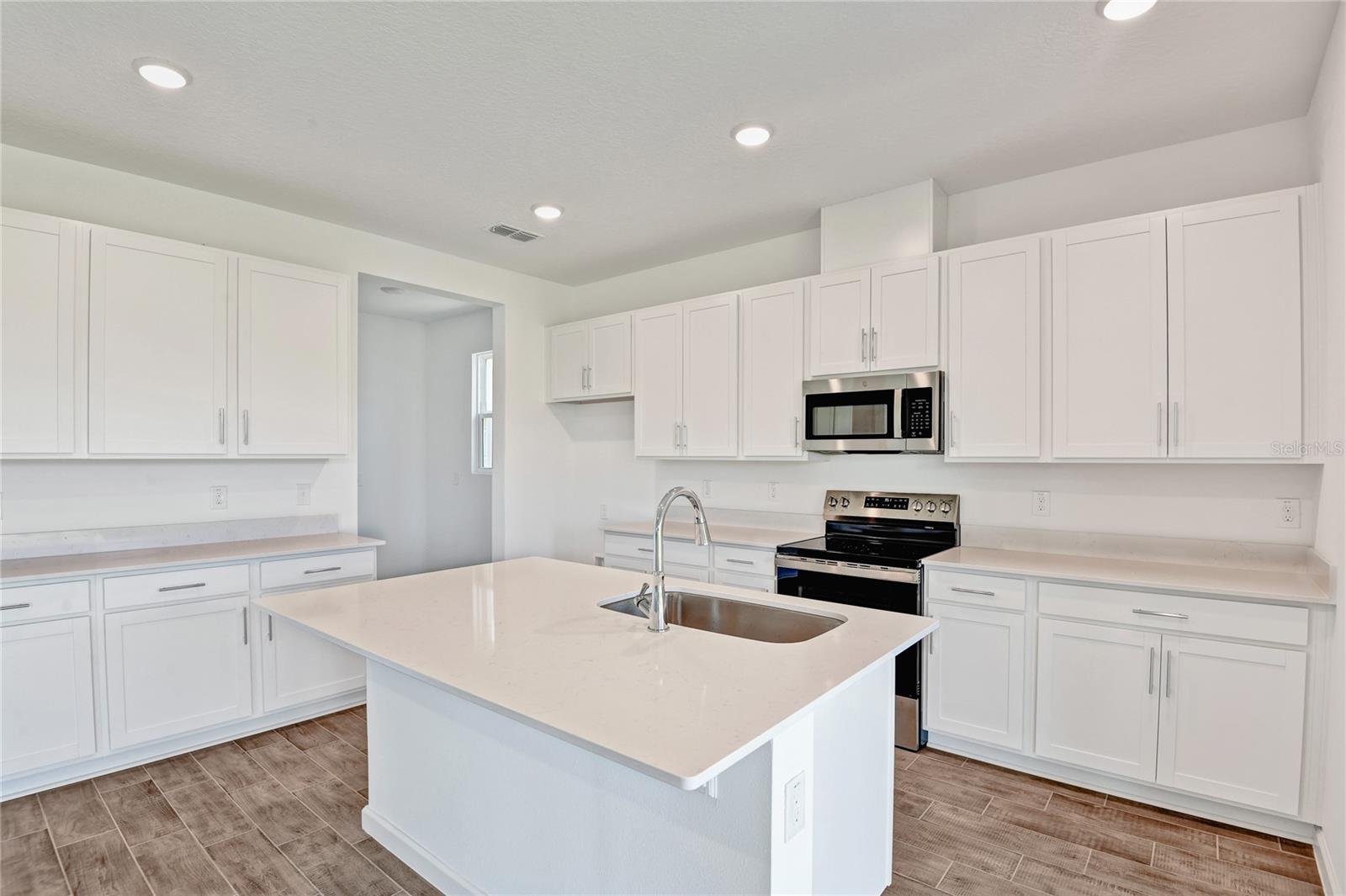 1745 CARNELIAN ST, DELAND, FL, 32720