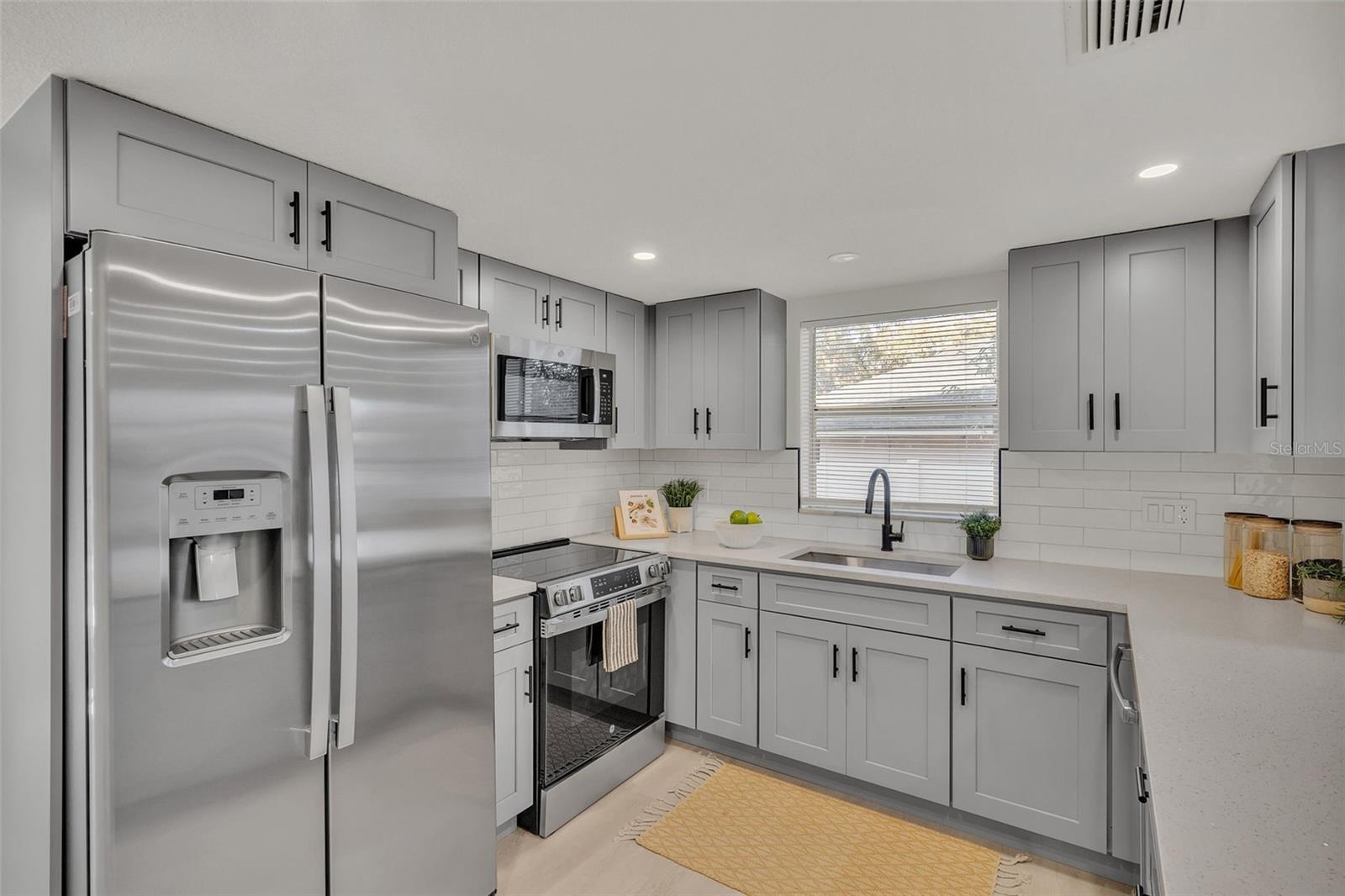 407 BELVEDERE OVAL, TEMPLE TERRACE, FL, 33617