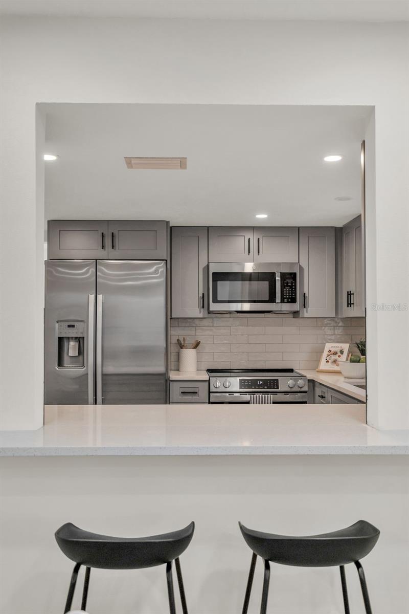 407 BELVEDERE OVAL, TEMPLE TERRACE, FL, 33617