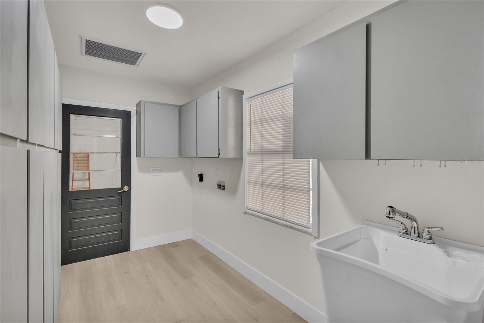 407 BELVEDERE OVAL, TEMPLE TERRACE, FL, 33617