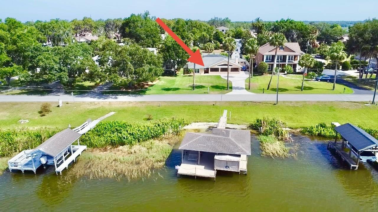 2037 LAKESHORE DR, MOUNT DORA, FL, 32757