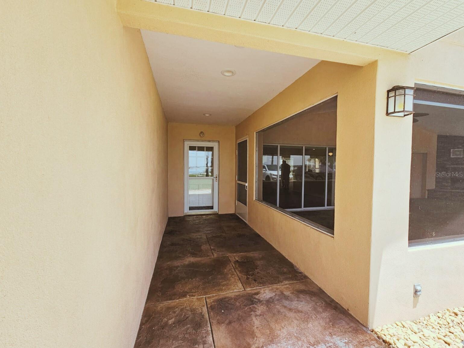 2037 LAKESHORE DR, MOUNT DORA, FL, 32757