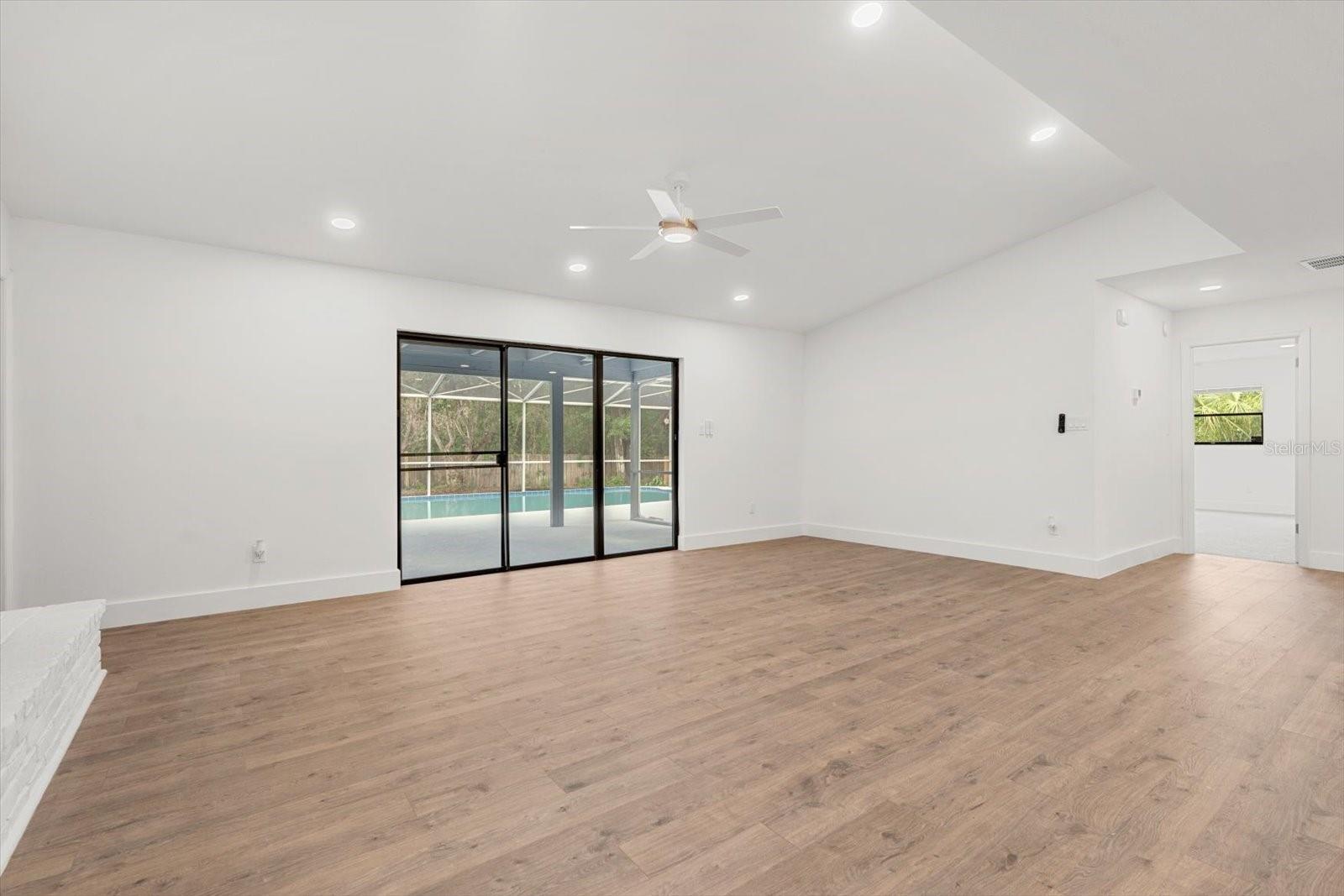 345 W HORNBEAM DR, LONGWOOD, FL, 32779