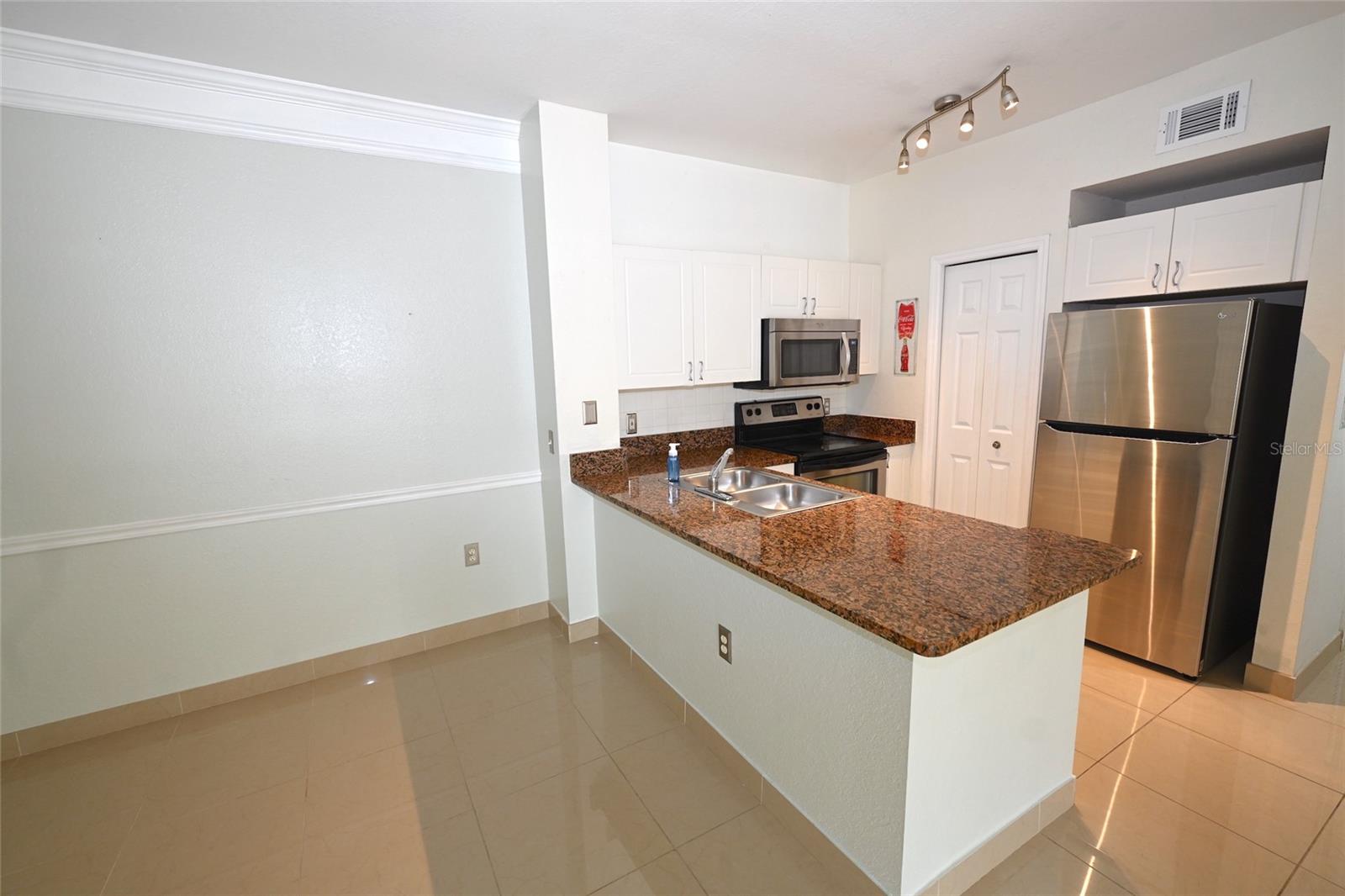 5110 NORTHRIDGE RD #202, SARASOTA, FL, 34238