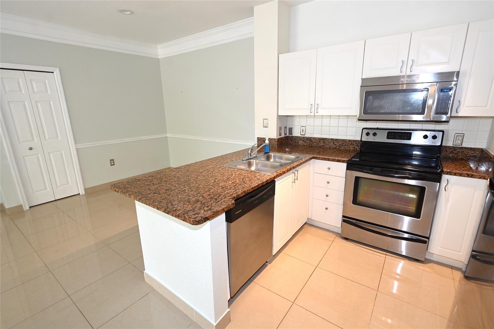 5110 NORTHRIDGE RD #202, SARASOTA, FL, 34238