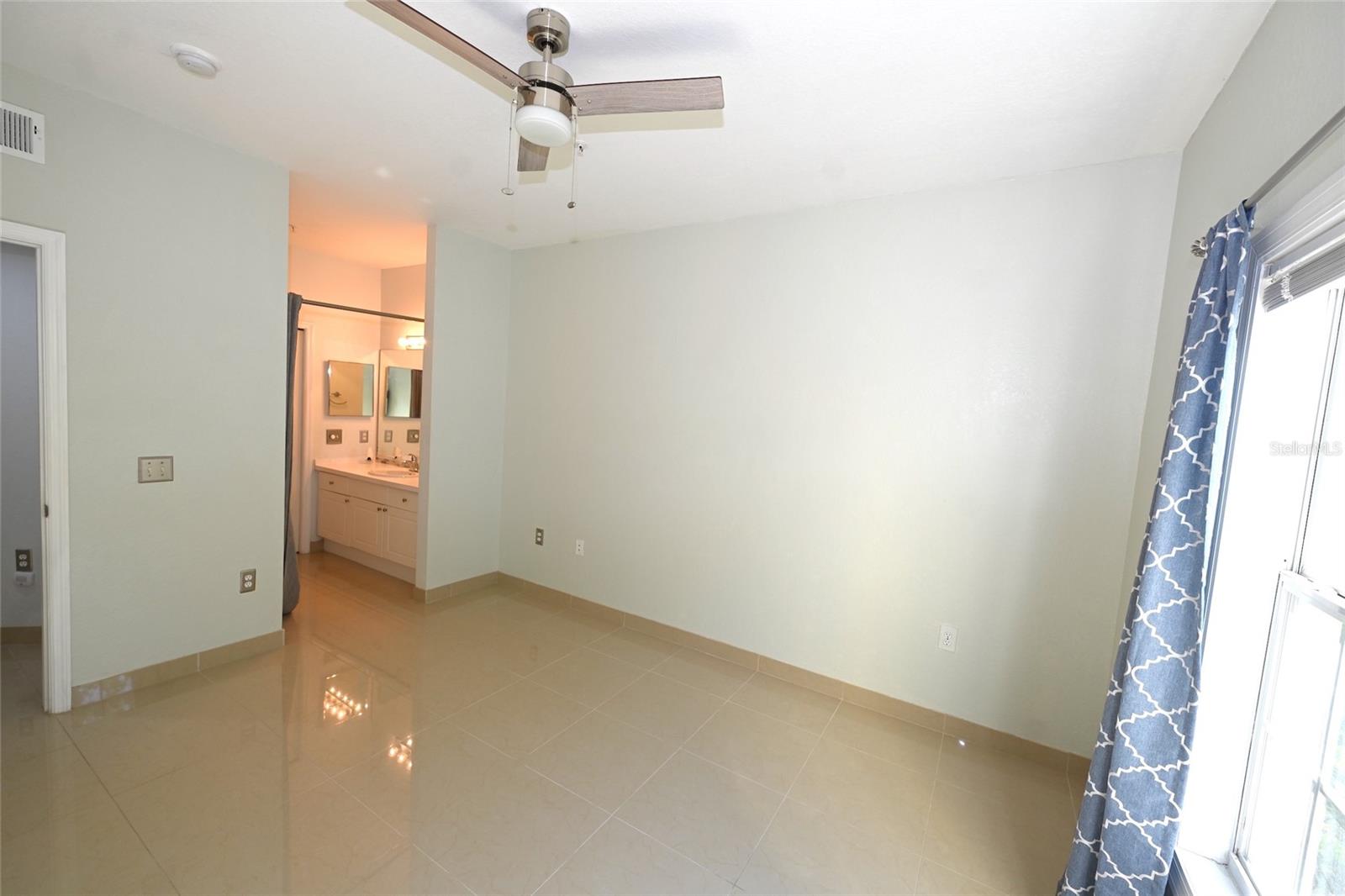 5110 NORTHRIDGE RD #202, SARASOTA, FL, 34238