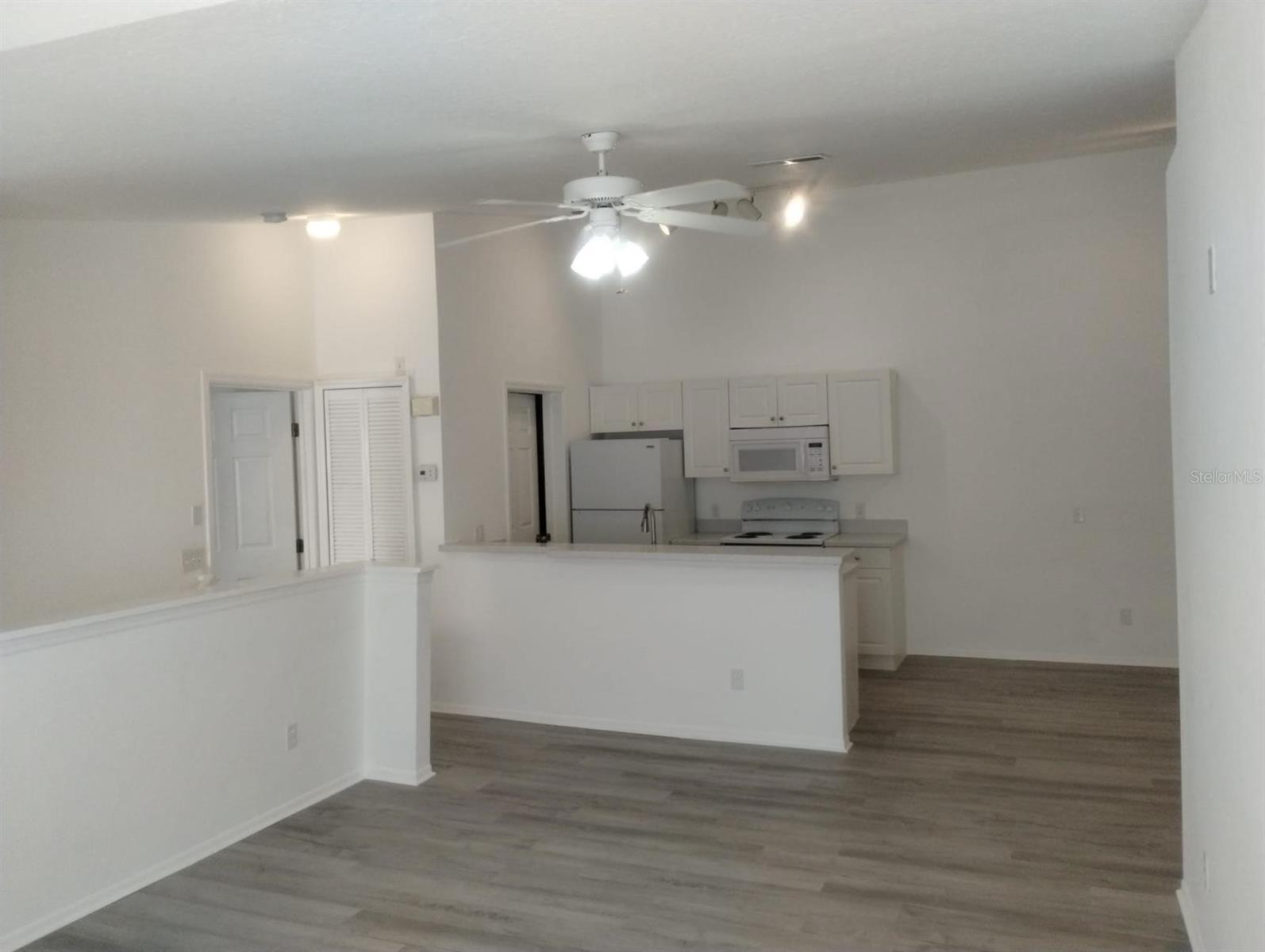 5904 WILLOW RIDGE DR #202, ZEPHYRHILLS, FL, 33541