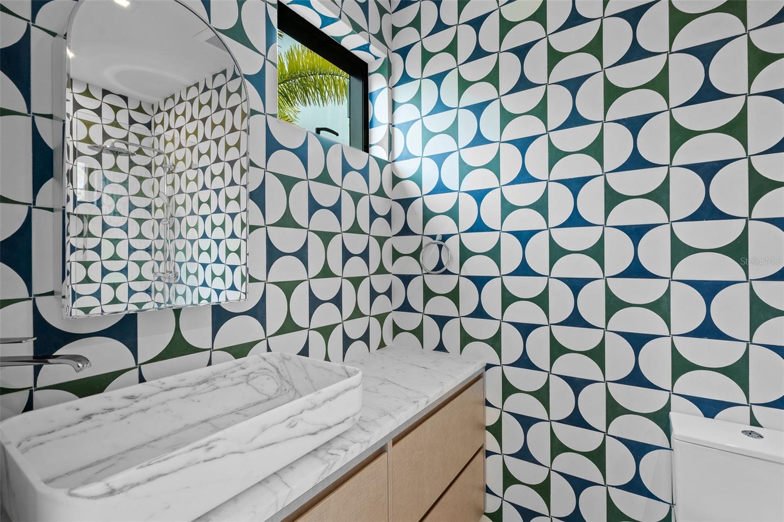 PR9112822 Property Photo