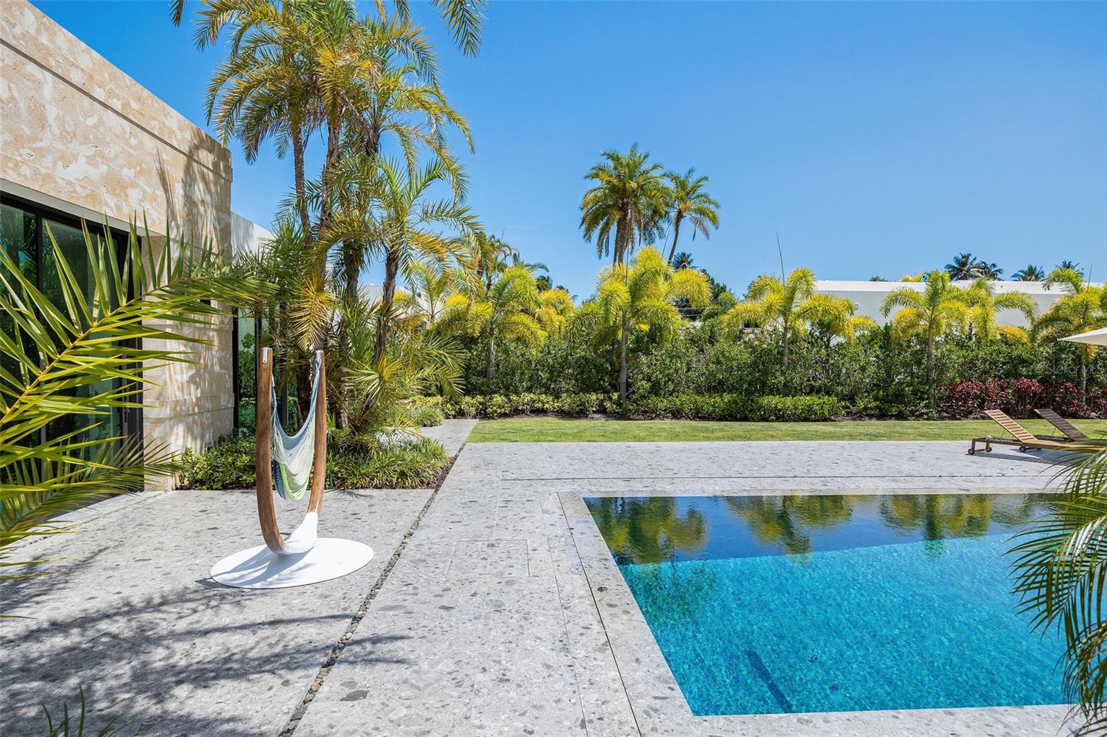 PR9112822 Property Photo