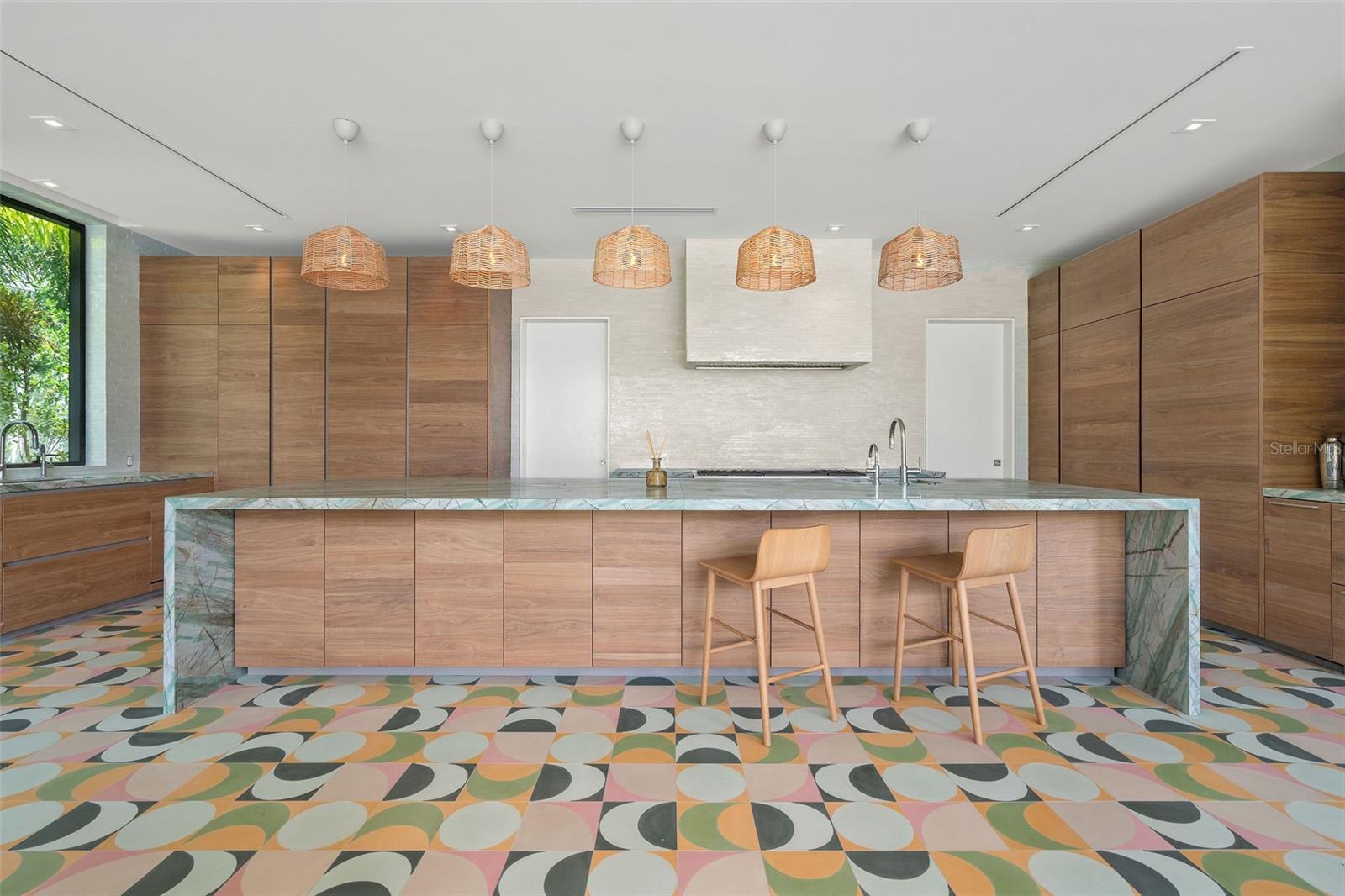 PR9112822 Property Photo