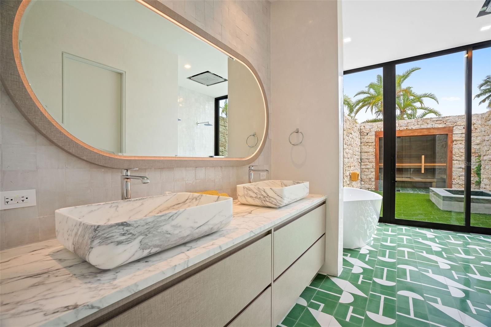 PR9112822 Property Photo