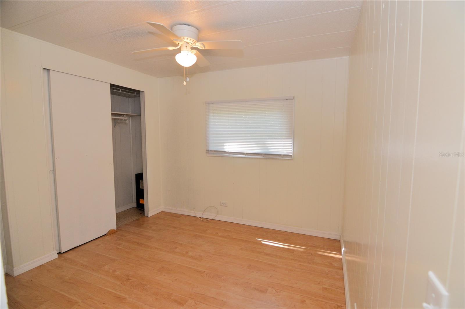 TB8369917 Property Photo