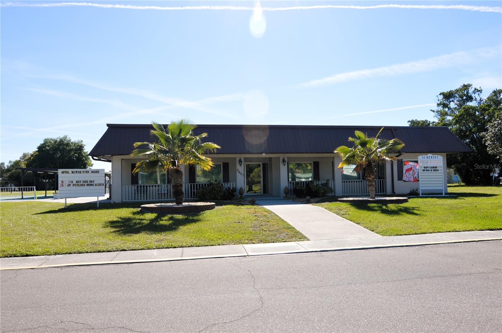 TB8369917 Property Photo