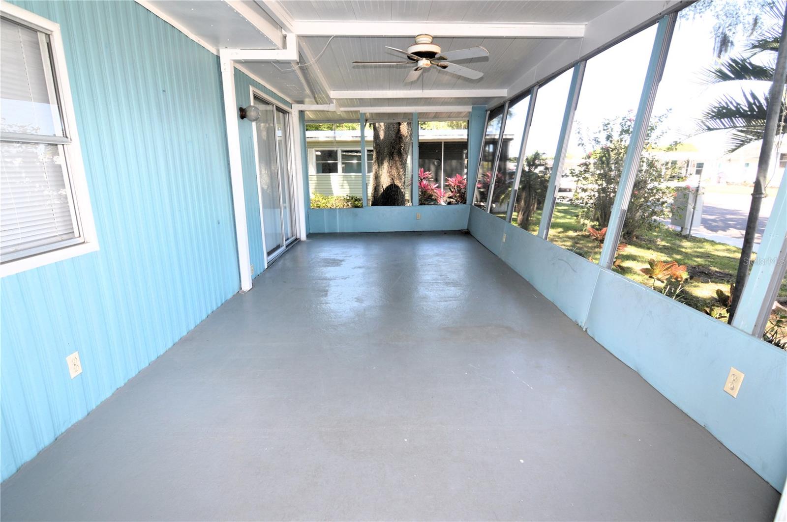 TB8369917 Property Photo