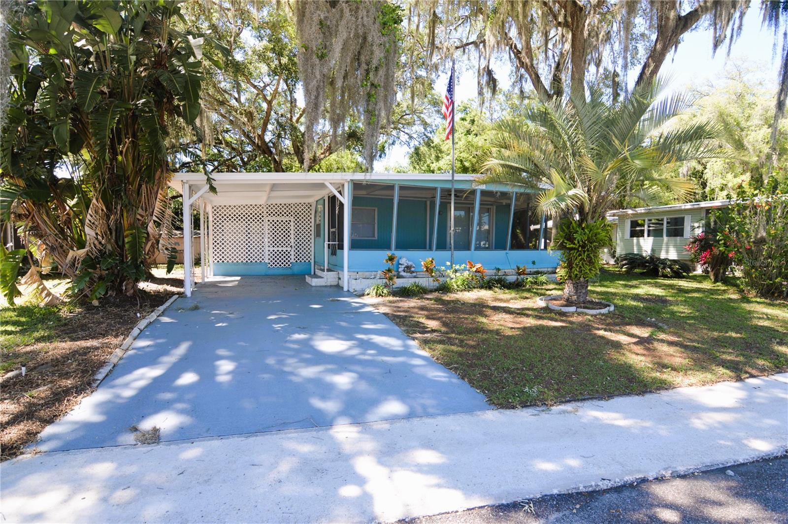 TB8369917 Property Photo