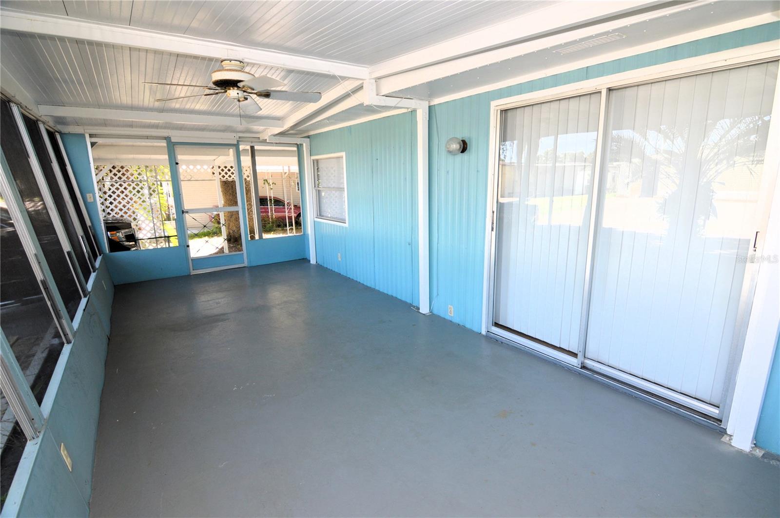 TB8369917 Property Photo