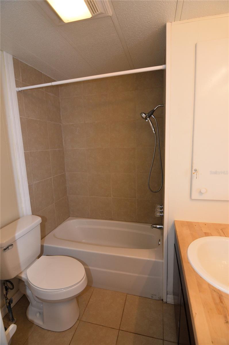 TB8369917 Property Photo