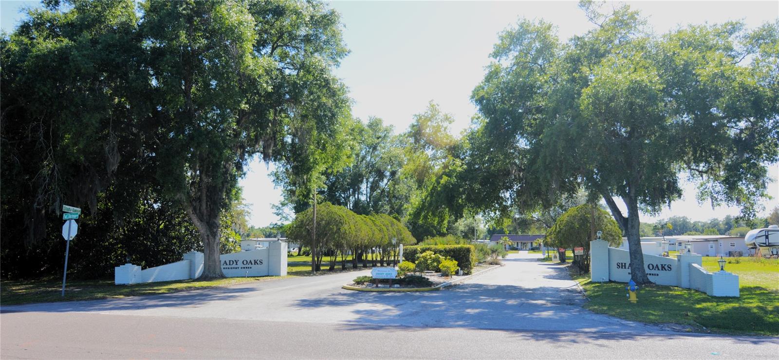 TB8369917 Property Photo