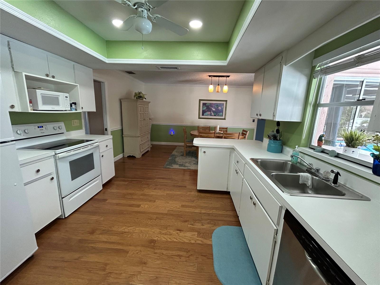 6805 16TH AVENUE DR W, BRADENTON, FL, 34209
