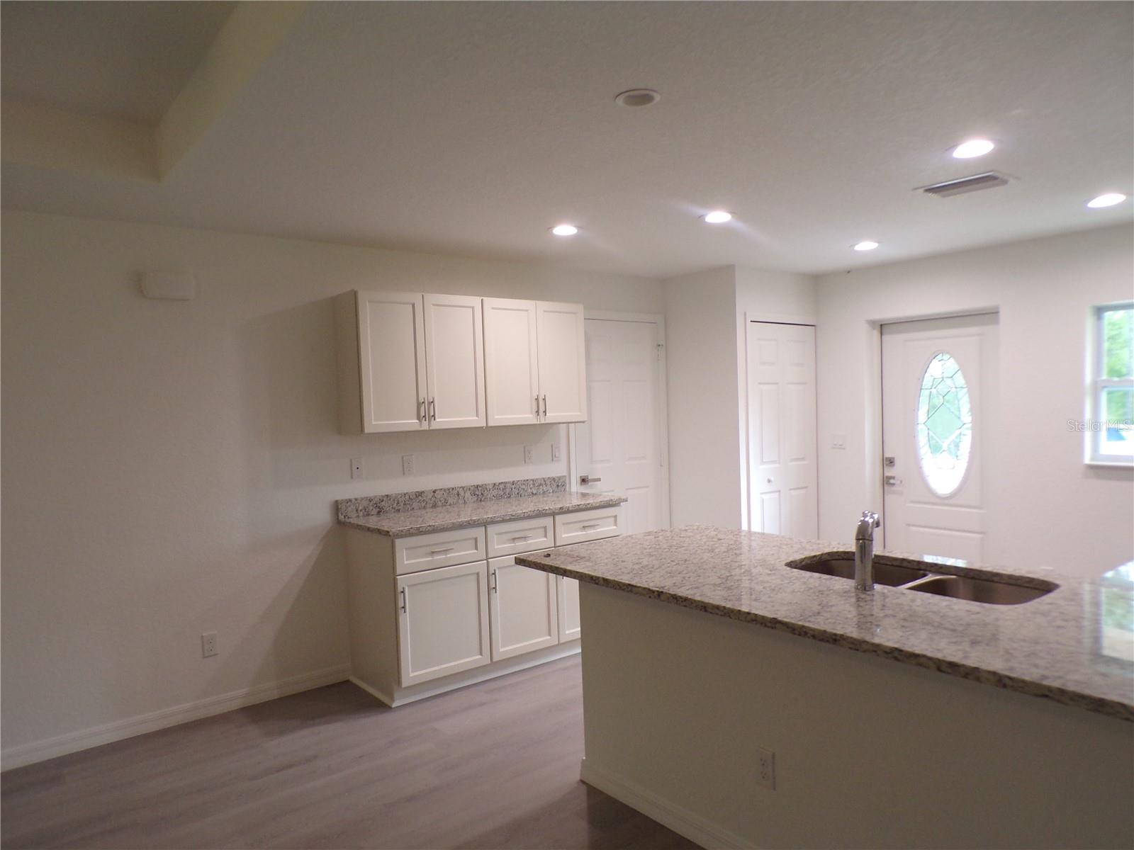 12386 AVIGNON AVE, PUNTA GORDA, FL, 33955
