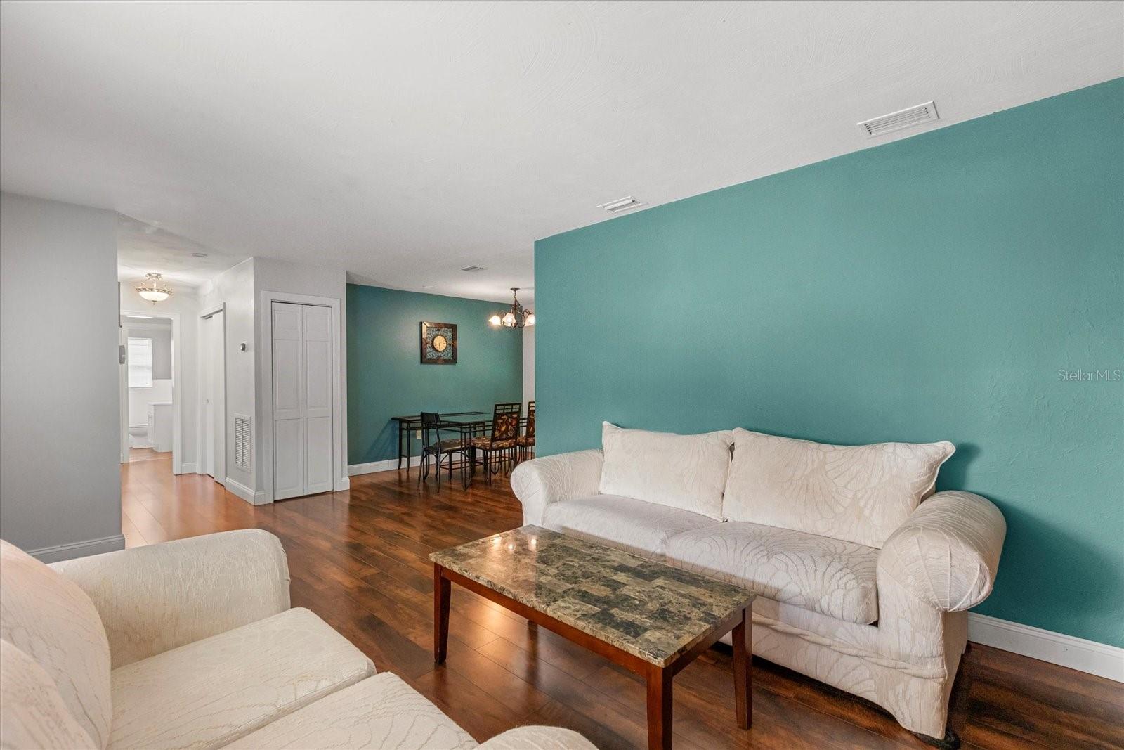 4251 MAGNOLIA AVE, LEESBURG, FL, 34748